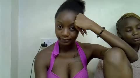 Snapshot of sexy_sasy chatting on 04.01.26 sexy_sasy online show from 04.01.26