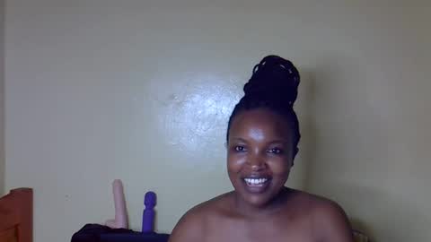 Snapshot of sexy_sazii chatting on 10.20.25 sexy_sazii online show from 10.20.25