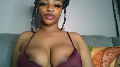 Snapshot of sexy_sweetcandy chatting on 12.24.24 sexy sweetcandy online show from 12.24.24