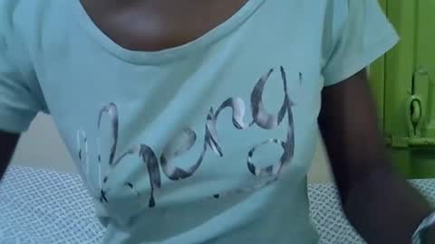 Snapshot of sexy_tania1 chatting on 10.21.25 sexy_tania1 online show from 10.21.25