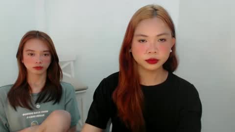 Snapshot of sexy_venicexx chatting on 12.21.24   online show from 12.21.24