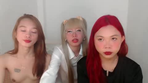 Snapshot of sexy_venicexx chatting on 12.27.24   online show from 12.27.24