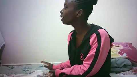 leila online show from 12.02.24