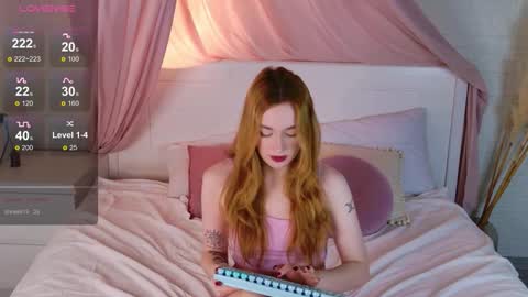 Snapshot of sexy_witches chatting on 11.13.25 sexy_witches online show from 11.13.25