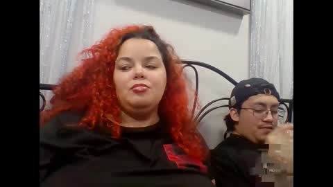 Snapshot of sexyalive chatting on 12.24.24 Sylver online show from 12.24.24