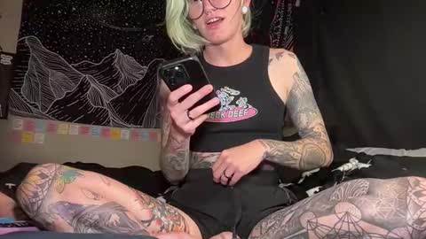 Snapshot of sexyaltftm chatting on 05.19.26 Ollie online show from 05.19.26