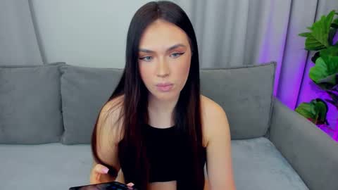 Snapshot of sexyangeloux chatting on 02.15.26 Lou online show from 02.15.26