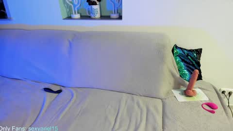 Snapshot of sexyariel15 chatting on 01.12.25 SexyAriel15 online show from 01.12.25