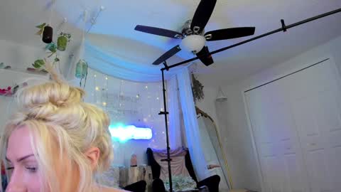 Ashley Teal online show from 01.17.25