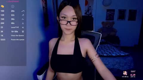 Snapshot of sexyasian_lady chatting on 07.01.26 Chloe online show from 07.01.26
