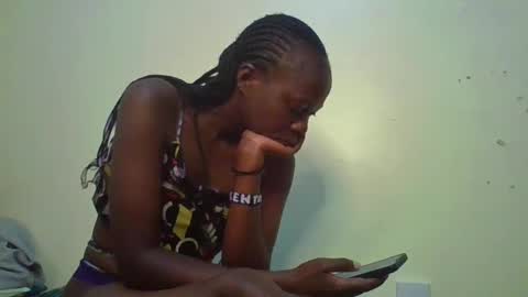 Snapshot of sexybilha483 chatting on 02.26.25 Sexybilha483 online show from 02.26.25