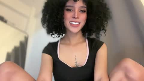 Snapshot of sexybite1 chatting on 06.19.26 Seraphina Blaze online show from 06.19.26