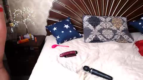 Snapshot of sexyblondebush chatting on 02.21.25 Lana online show from 02.21.25