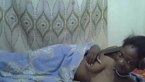 sexyboobies22 online show from 10.10.25