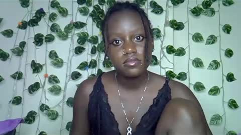 Snapshot of sexybree_love chatting on 12.23.24 sexybree_love online show from 12.23.24