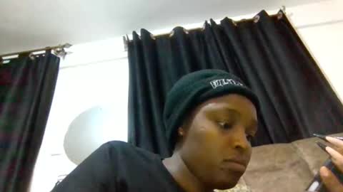 Snapshot of sexybrown0 chatting on 10.29.25 sexybrown0 online show from 10.29.25