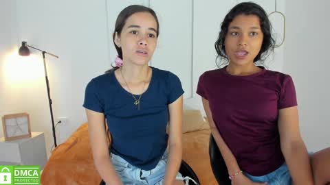 Snapshot of sexychanell_18 chatting on 12.22.24 chanell and yina online show from 12.22.24
