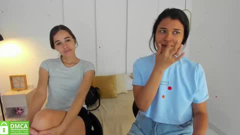 Snapshot of sexychanell_18 chatting on 02.17.25 chanell and yina online show from 02.17.25