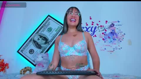 sexycharlottesamantha online show from 06.07.26