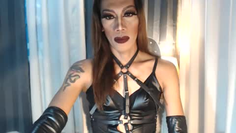 Snapshot of sexydevine_34 chatting on 01.09.26 Devine online show from 01.09.26