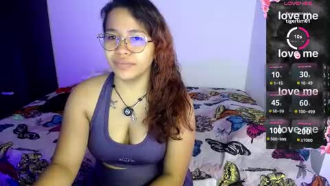 Snapshot of sexydiabliita chatting on 07.28.26 sexydiabliita online show from 07.28.26
