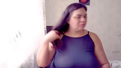 Snapshot of sexydollywoman chatting on 10.08.25 sexydollywoman online show from 10.08.25