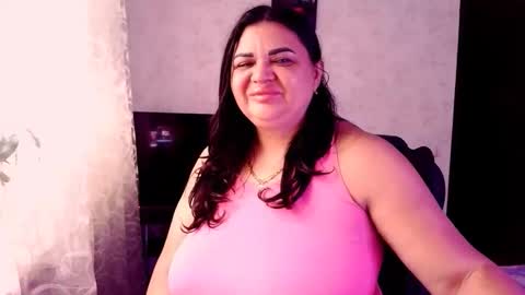 Snapshot of sexydollywoman chatting on 11.28.25 sexydollywoman online show from 11.28.25