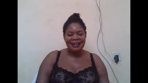 Snapshot of sexydove2 chatting on 10.24.25 EMILY online show from 10.24.25