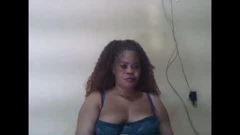 Snapshot of sexydove2 chatting on 06.07.26 EMILY online show from 06.07.26