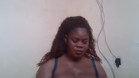 Snapshot of sexydove2 chatting on 06.23.26 EMILY online show from 06.23.26