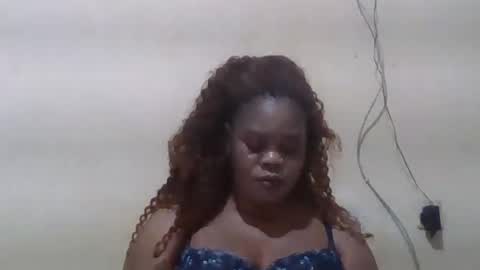 Snapshot of sexydove2 chatting on 06.24.26 EMILY online show from 06.24.26