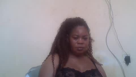 Snapshot of sexydove2 chatting on 06.26.26 EMILY online show from 06.26.26