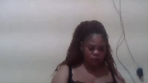 Snapshot of sexydove2 chatting on 06.27.26 EMILY online show from 06.27.26