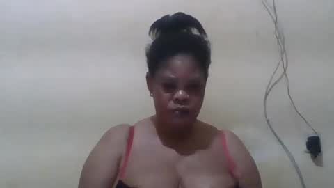 Snapshot of sexydove2 chatting on 07.04.26 EMILY online show from 07.04.26