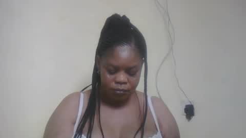 Snapshot of sexydove2 chatting on 07.15.26 EMILY online show from 07.15.26