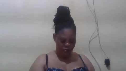 Snapshot of sexydove2 chatting on 07.21.26 EMILY online show from 07.21.26