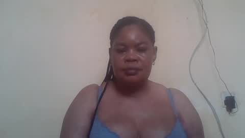 Snapshot of sexydove2 chatting on 07.25.26 EMILY online show from 07.25.26