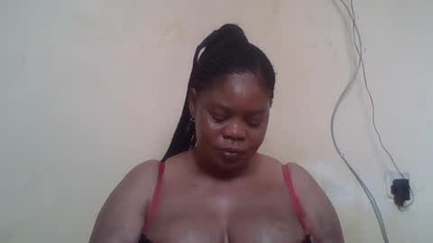 Snapshot of sexydove2 chatting on 07.26.26 EMILY online show from 07.26.26