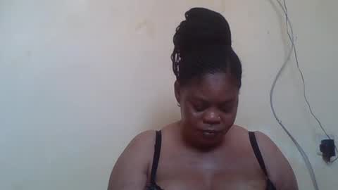 Snapshot of sexydove2 chatting on 07.28.26 EMILY online show from 07.28.26