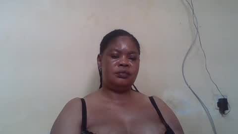 Snapshot of sexydove2 chatting on 07.28.26 EMILY online show from 07.28.26