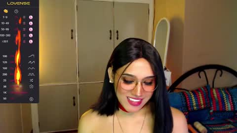 Snapshot of sexydrivekelly chatting on 03.04.25 Kelly online show from 03.04.25