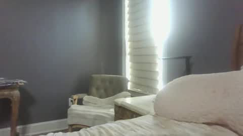 Snapshot of sexyfloridamilf chatting on 09.16.25 LisaisLuscious online show from 09.16.25