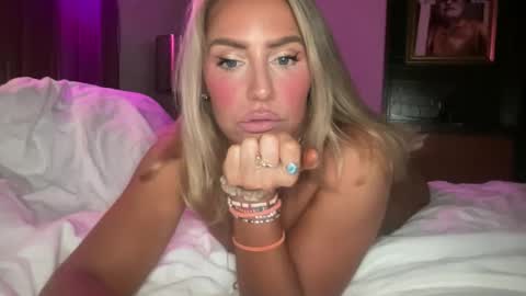 Ashley Love online show from 05.20.26