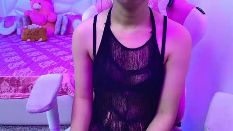Snapshot of sexyislive chatting on 03.04.25 sexyislive online show from 03.04.25