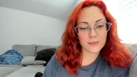 Snapshot of sexyissona chatting on 10.17.25 SexySona online show from 10.17.25