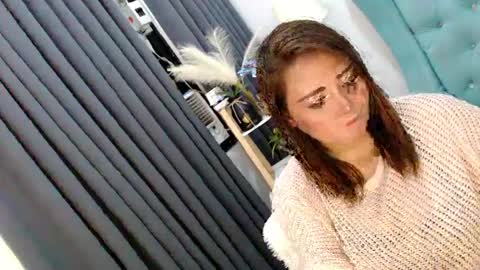 Snapshot of sexyjeanniecuntcums chatting on 01.20.25 JENNY online show from 01.20.25