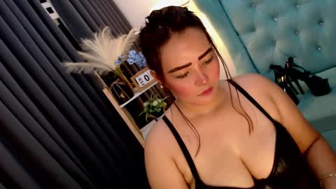 Snapshot of sexyjeanniecuntcums chatting on 02.09.25 JENNY online show from 02.09.25