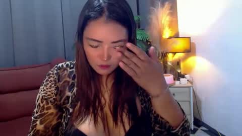 Snapshot of sexyjeanniecuntcums chatting on 05.16.26 JENNY online show from 05.16.26