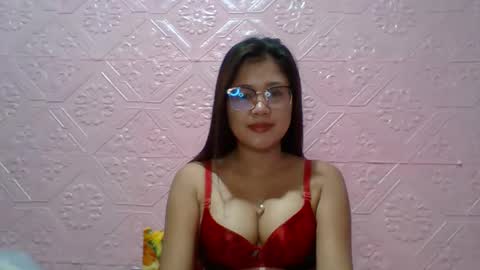 Snapshot of sexyjessa20 chatting on 10.28.25 sexyjessa20 online show from 10.28.25