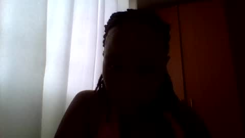 Snapshot of sexykamba1 chatting on 07.30.26 sexykamba1 online show from 07.30.26